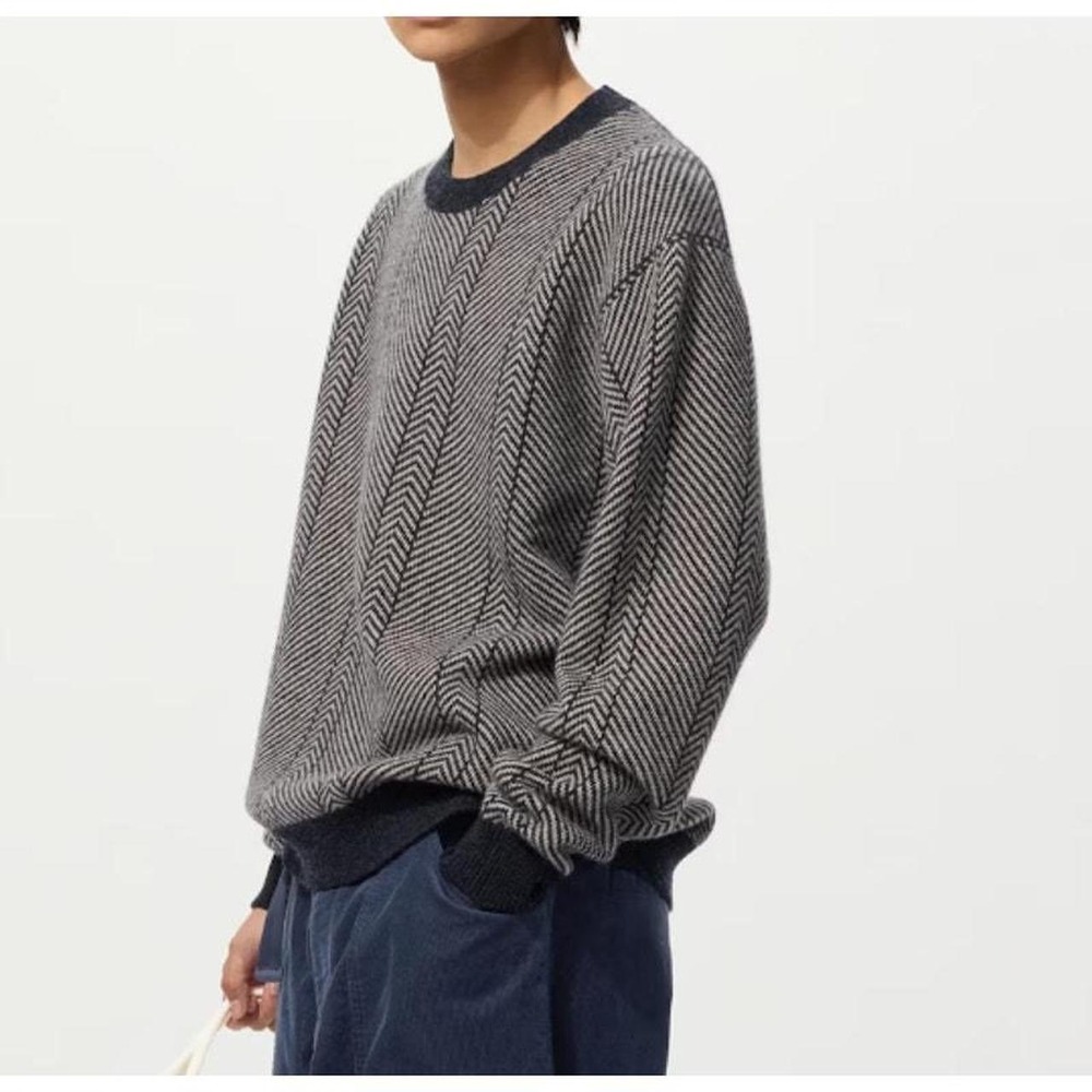JW Anderson Uniqlo Wool Herringbone Crew Neck Sweater Gray Black Unisex Relaxed